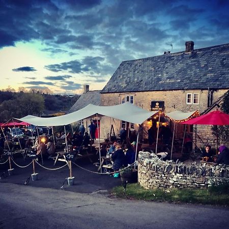 The Crown Inn Rodmarton Exterior photo