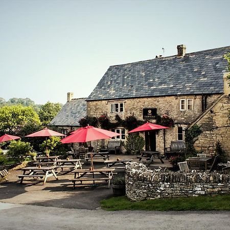 The Crown Inn Rodmarton Exterior photo